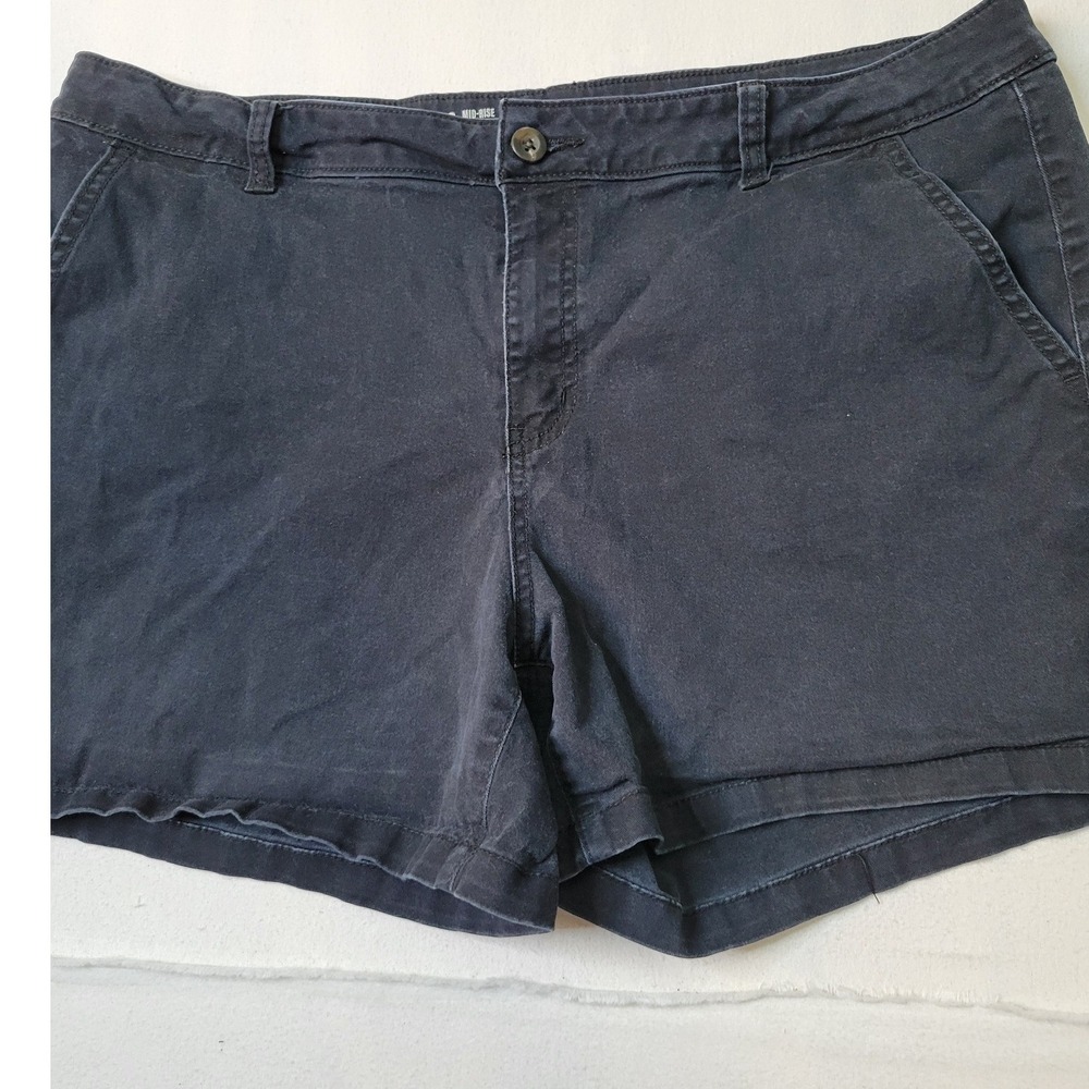 a.n.a a new approach Mid-Rise Midi Shorts Black Size 16 5 Inch Inseam Chino 2914